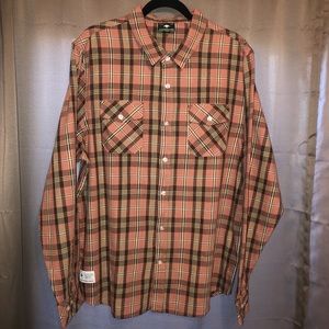 NWOT LRG button up flannel size XL